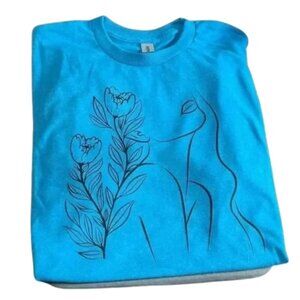 Floral‎ Woman NEW blue short sleeve shirt